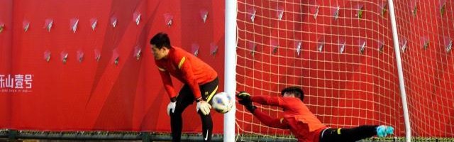 国字号热身赛：刘洋高天意建功 大哥两球胜U23国足